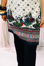 Aarohi Folk Muse Kurti – (Ivory & Ink)