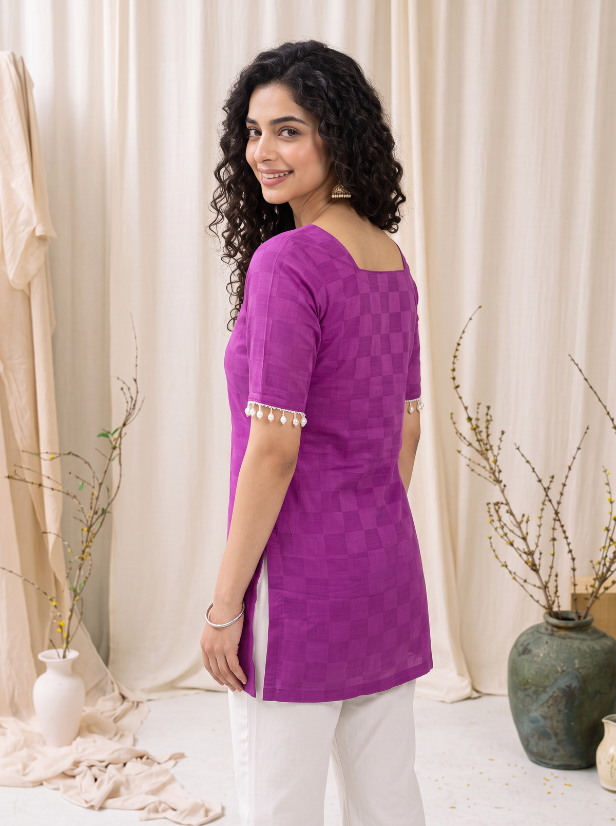 Lavina Pearl Sleeve Kurti