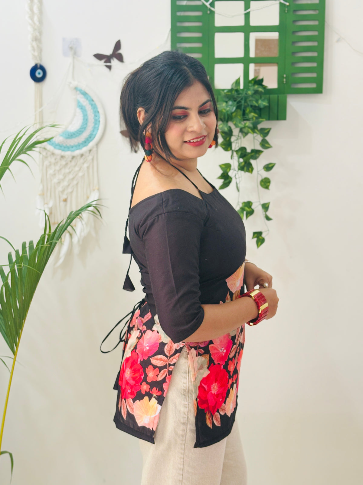 Black Bloom Corset Tie-Up Kurti