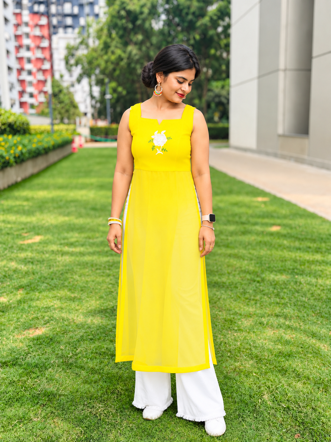 Sunlit Kaudi Slit Kurti
