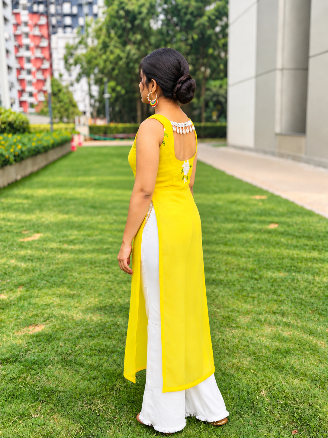 Sunlit Kaudi Slit Kurti
