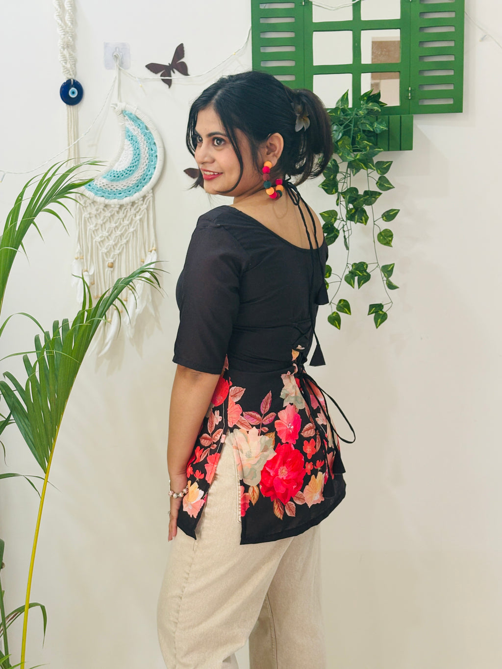 Black Bloom Corset Tie-Up Kurti