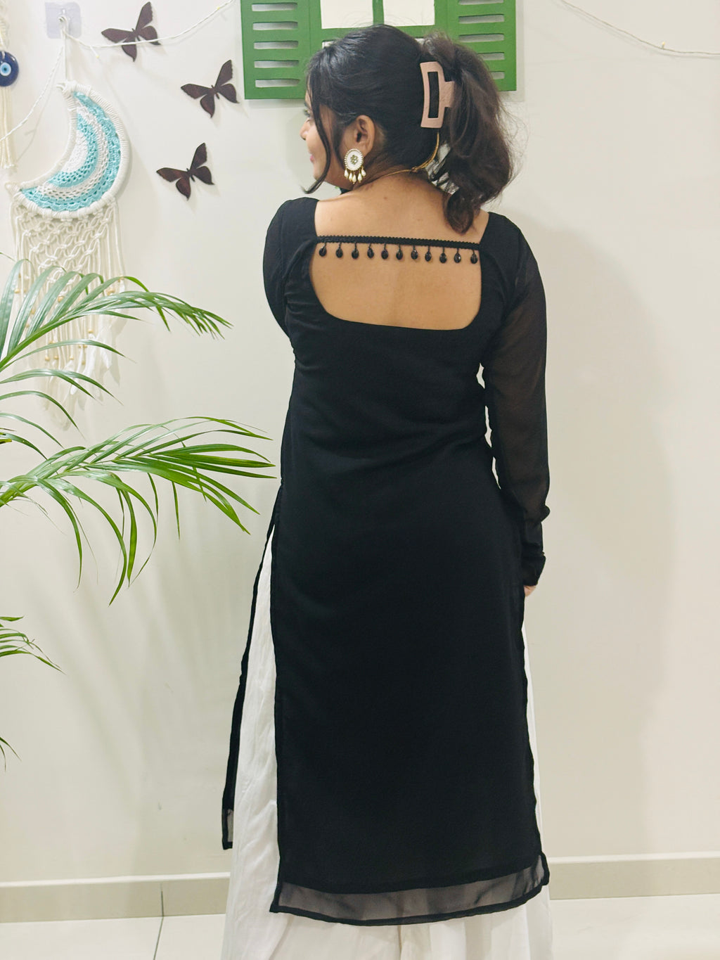 Shivi Shell Lace Kurti