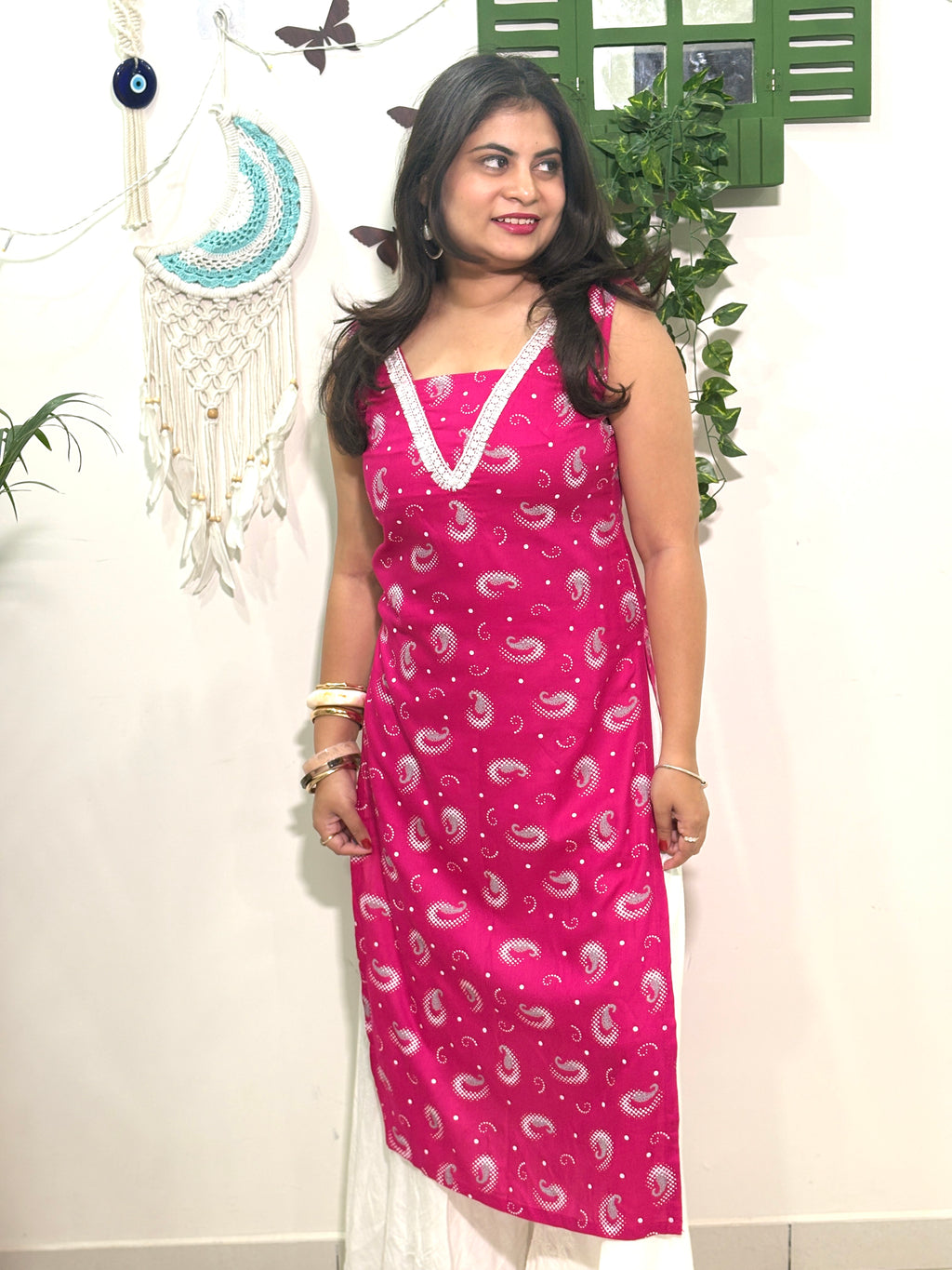 Suhani Shell Lace Kurti - Pink