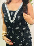Suhani Shell Lace Kurti - Black
