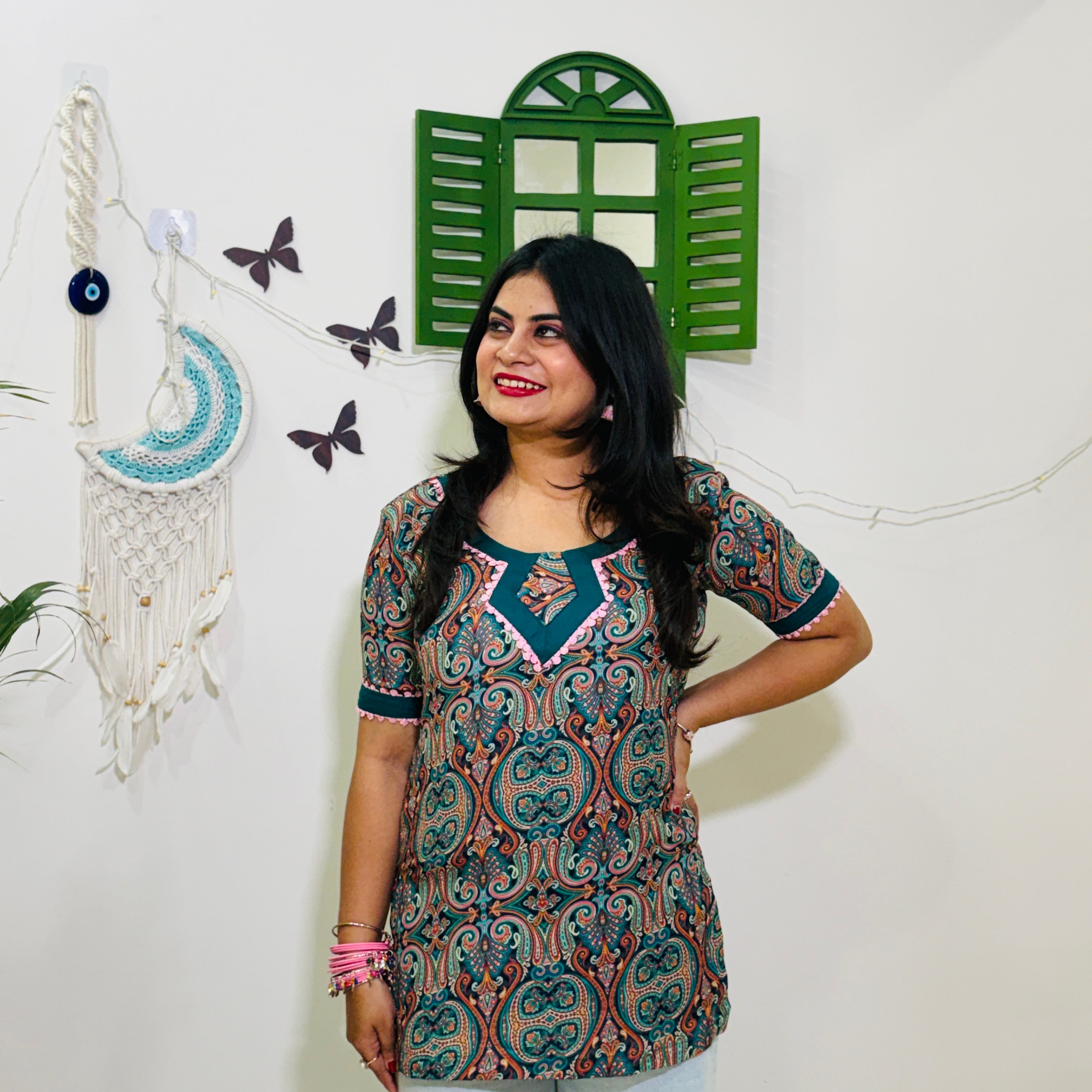 Aabha Paisley Lace Kurti
