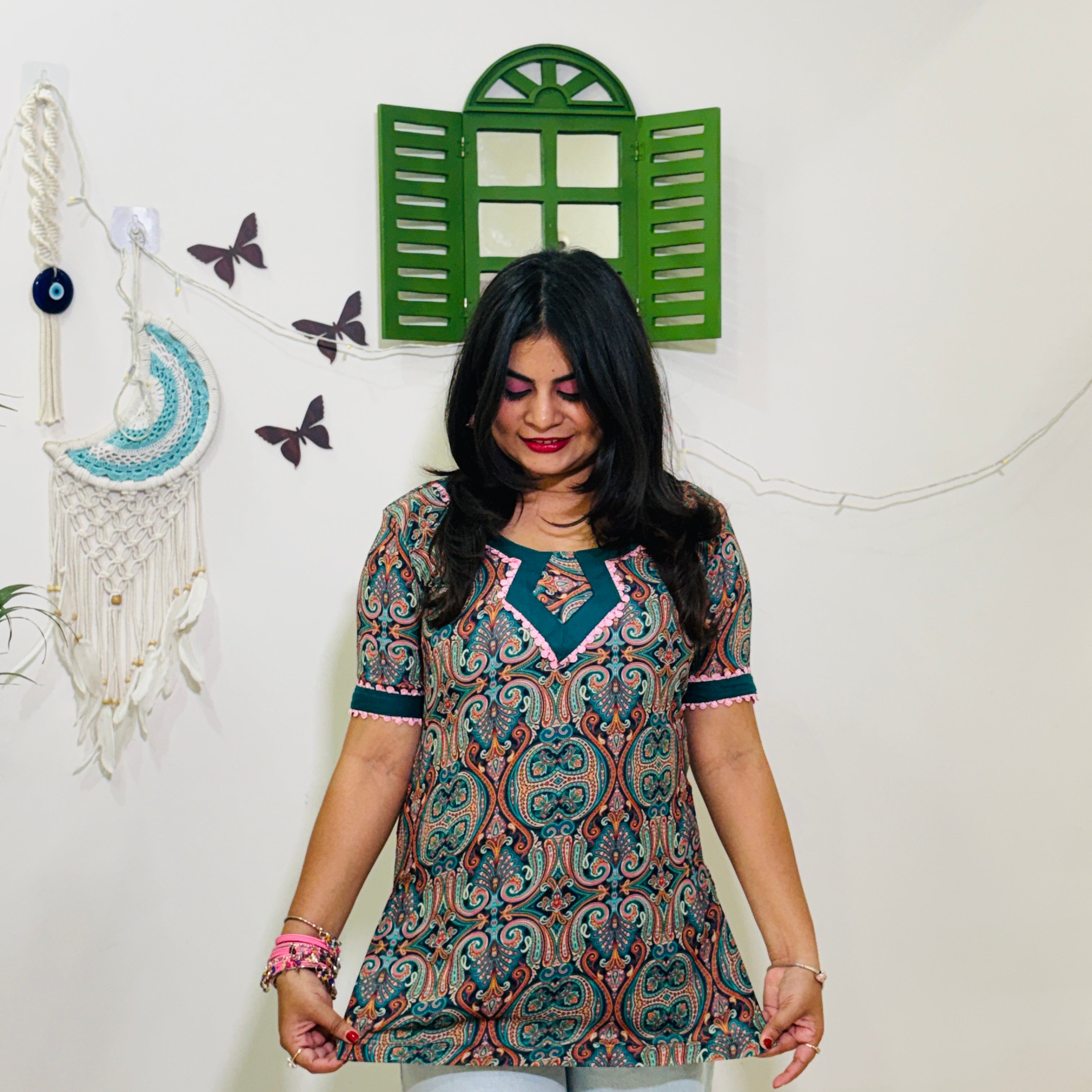 Aabha Paisley Lace Kurti
