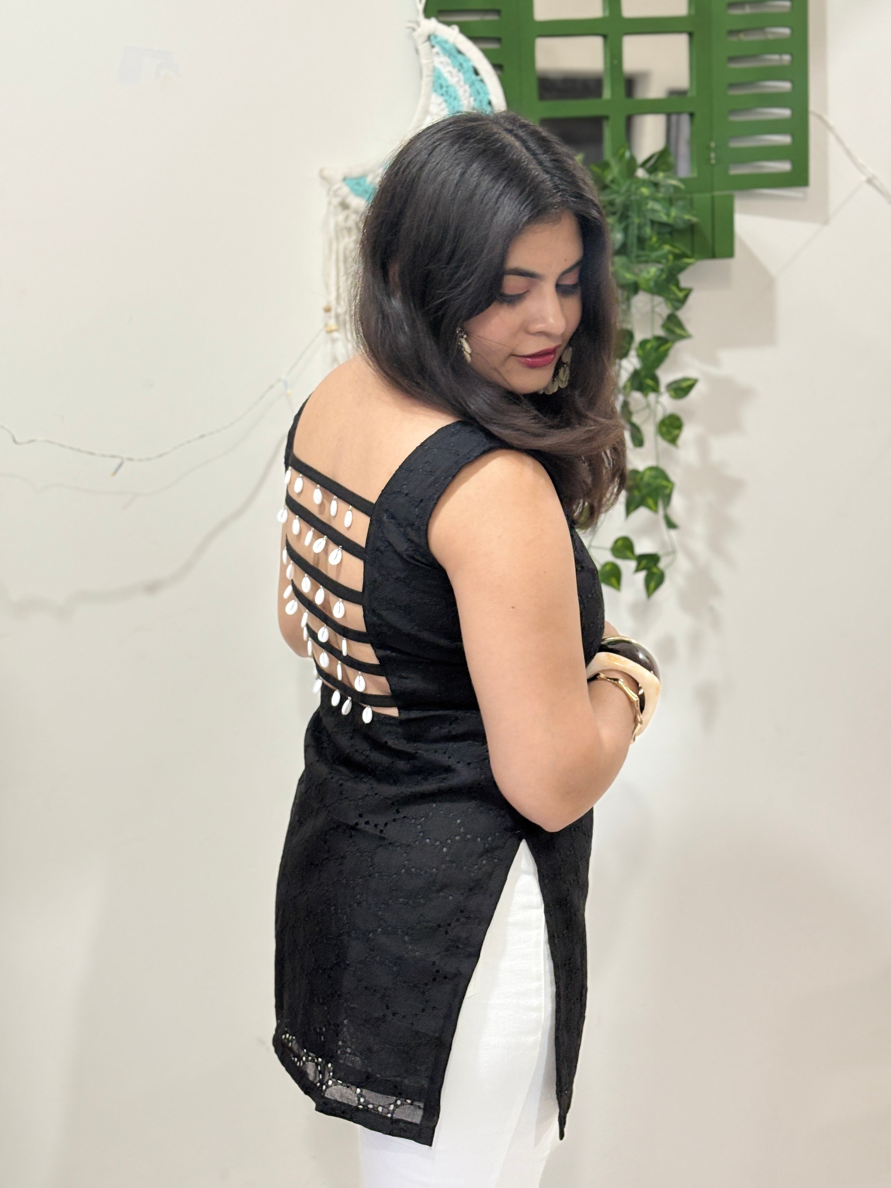 Black Shell Ladder Kurti