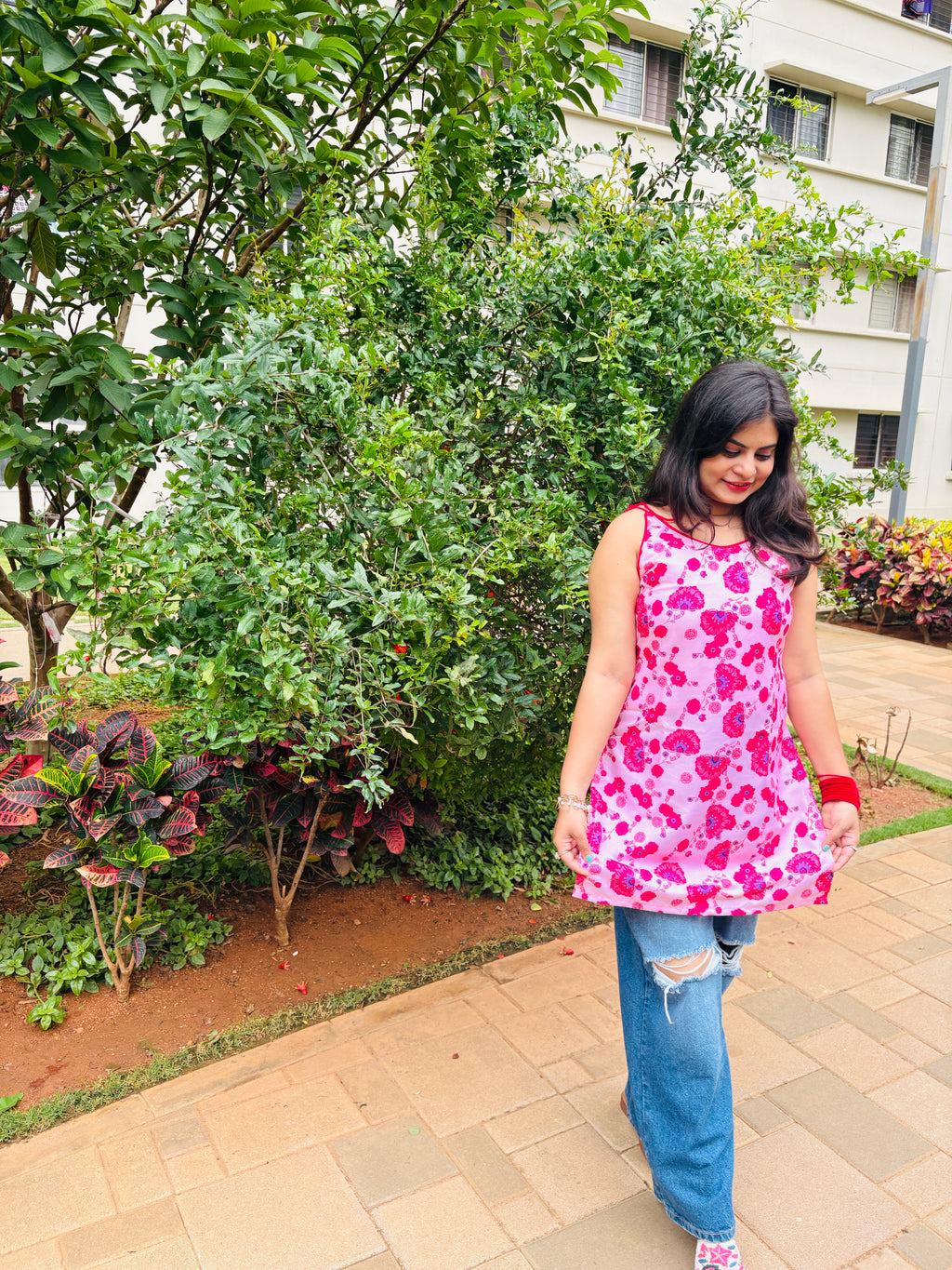 Gulabi Phool Tie-Strap Cotton Kurti