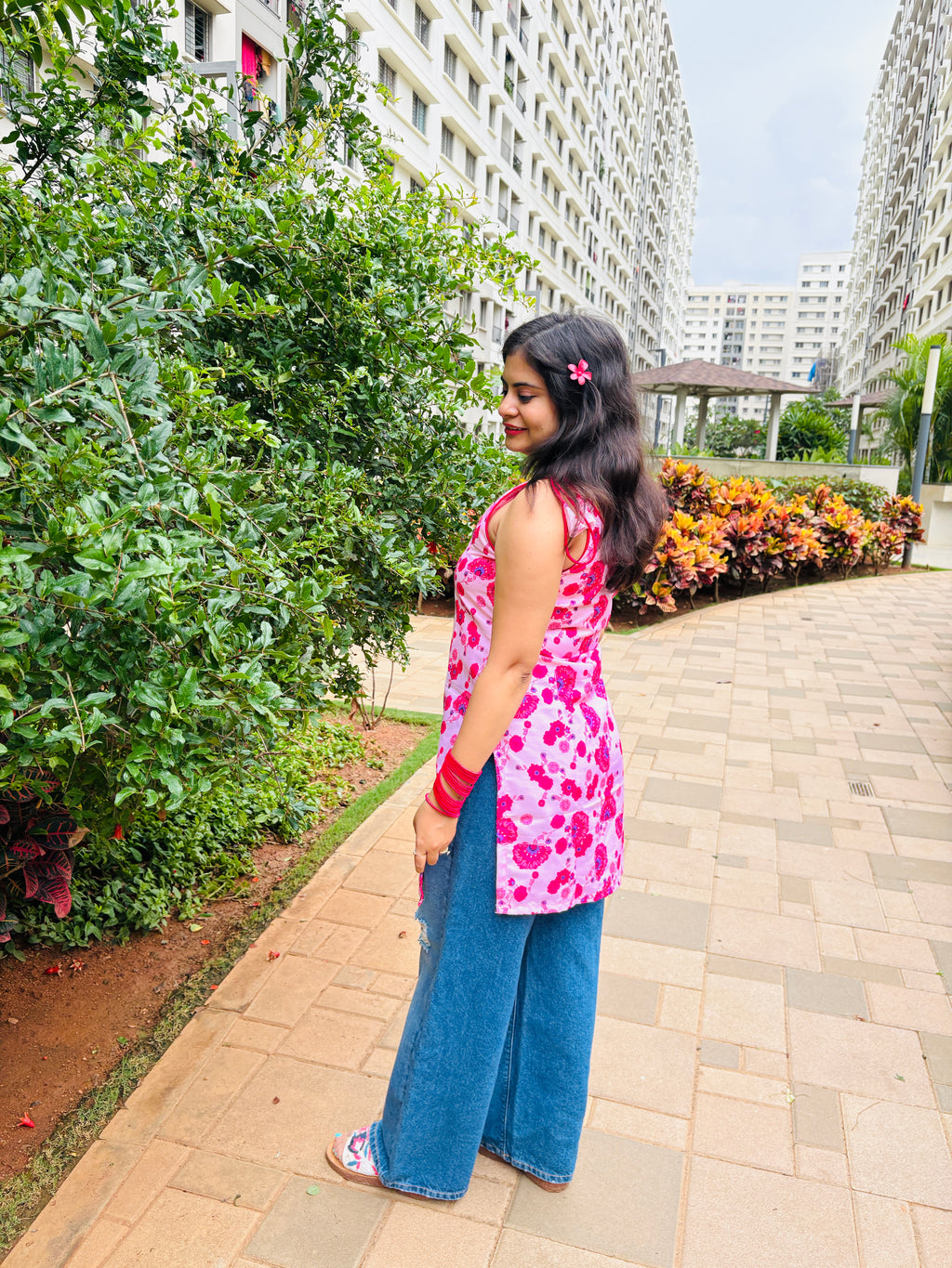 Gulabi Phool Tie-Strap Cotton Kurti