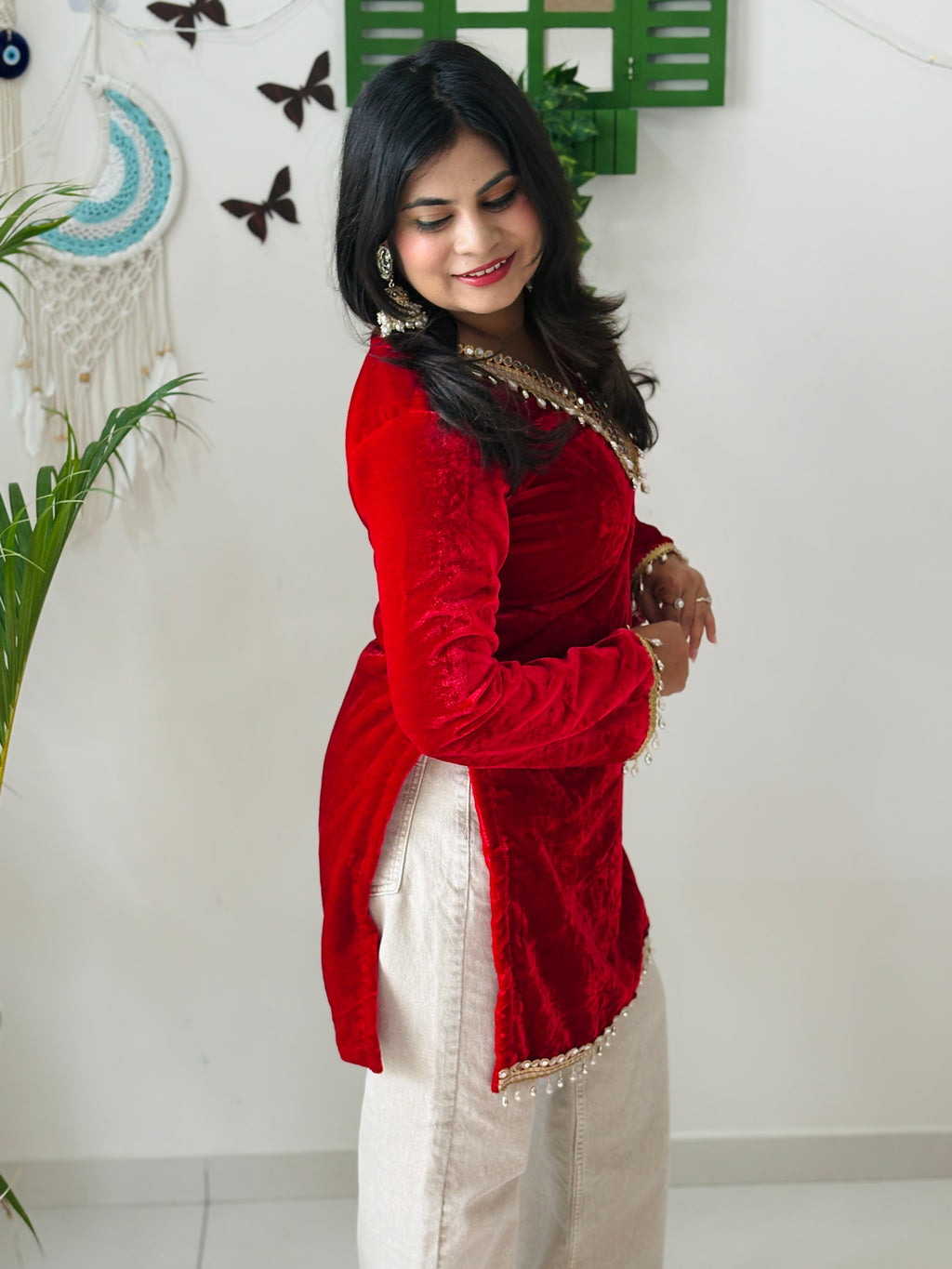 Laal Noor Pakistani Kurti