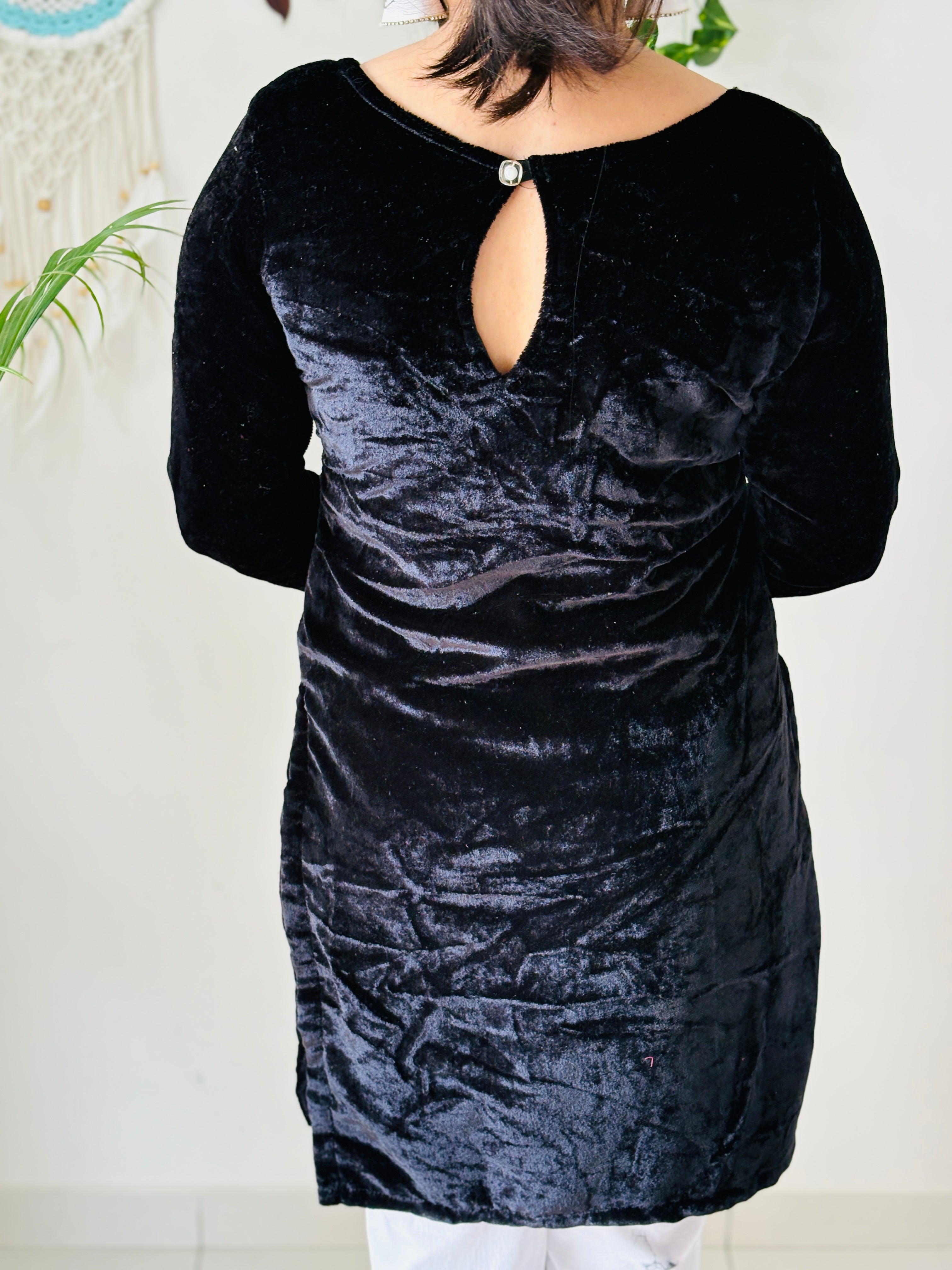 Siyah Bloom Velvet Kurti