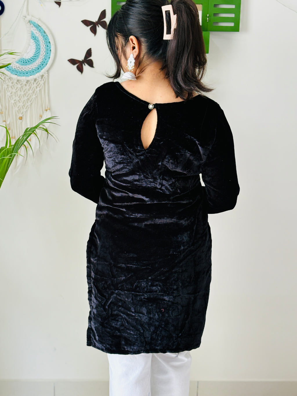 Siyah Bloom Velvet Kurti