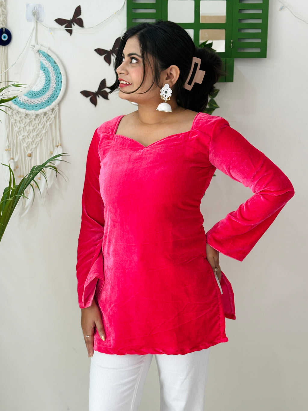 Gulabi Velvet Kurti