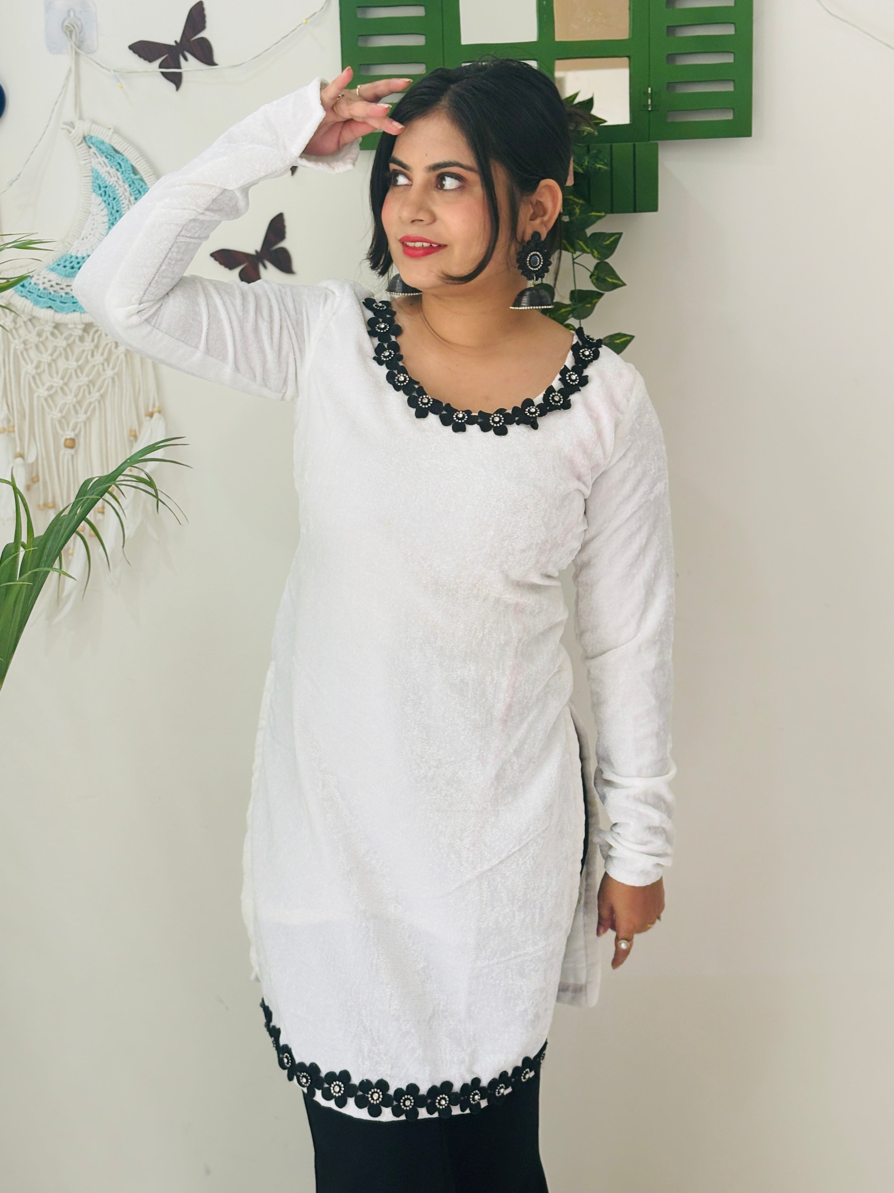 Shweta Pushp Velvet Kurti